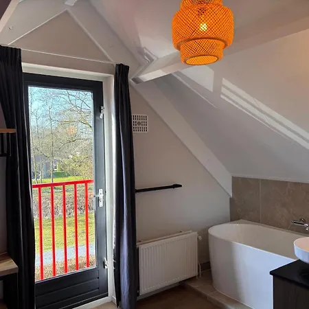 Zeer Comfortabel Op Kleinschalig Park 6 Personen