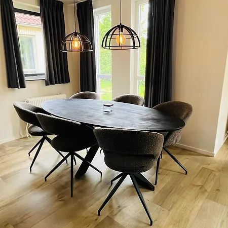 Ferienhaus Zeer Comfortabel Op Kleinschalig Park 6 Personen
