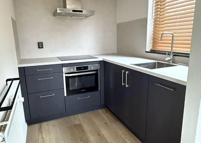 Дом отдыха Zeer Comfortabel Op Kleinschalig Park 6 Personen *